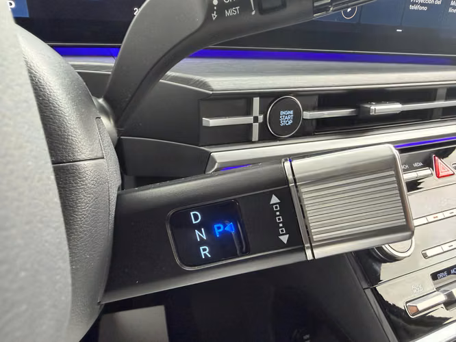 HYUNDAI SANTAFE 2025 IMPECABLE COMO NUEVO - Imagen 14