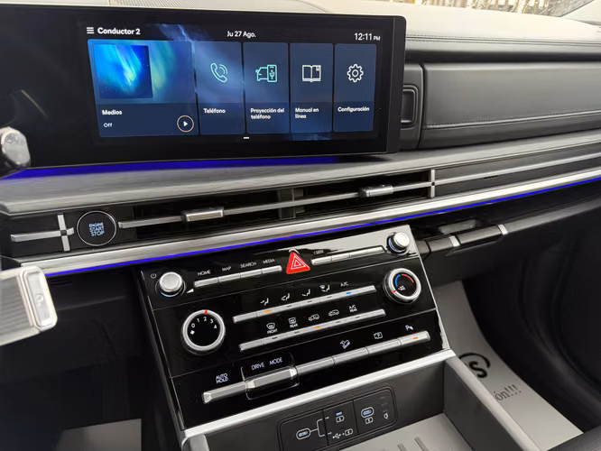 HYUNDAI SANTAFE 2025 IMPECABLE COMO NUEVO - Imagen 13