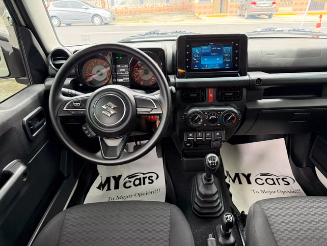 SUZUKI JIMNY 2025 5 PUERTAS 4X4 - Imagen 12