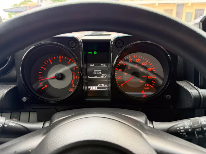 SUZUKI JIMNY 2025 5 PUERTAS 4X4 - Imagen 15