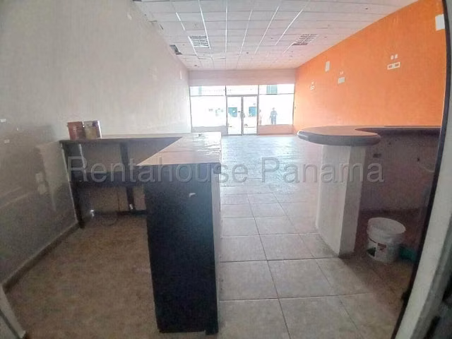 ALQUILER DE LOCAL COMERCIAL EN BRISAS DEL GOLF - Imagen 3
