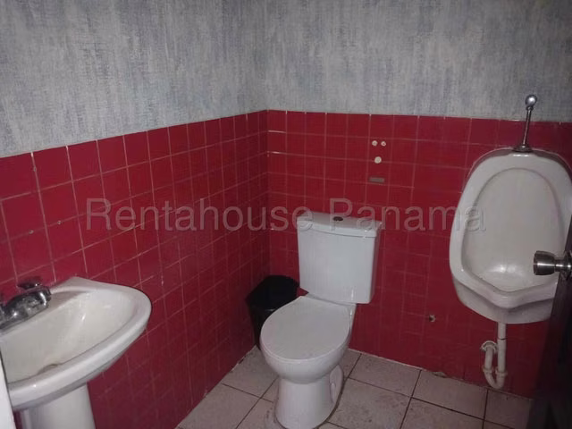 ALQUILER DE LOCAL COMERCIAL EN BRISAS DEL GOLF - Imagen 5