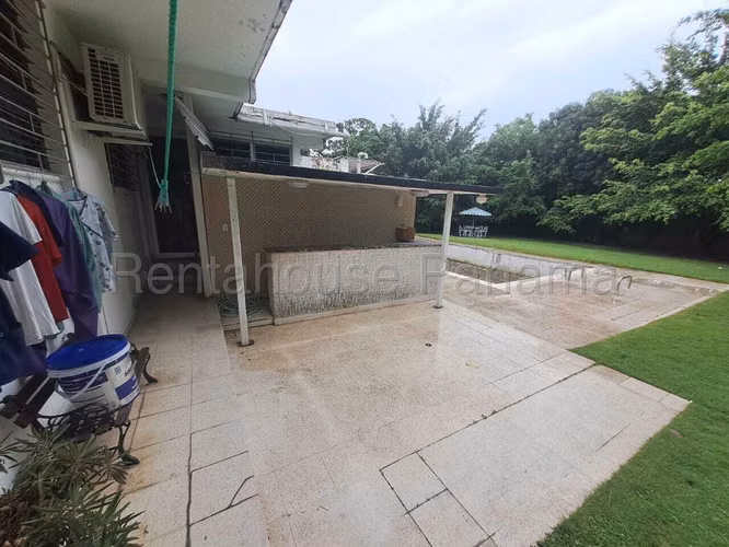 Vendo Casa en Altos del Golf LC25-9847