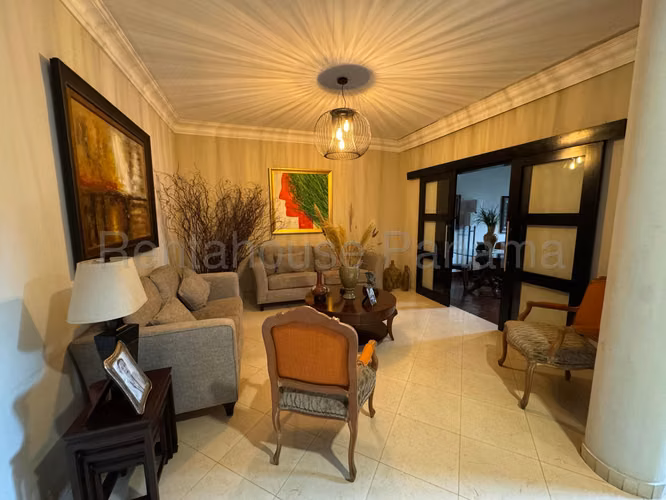 Vendo Casa en Costa del Este LC27-1149