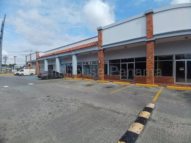 ALQUILER DE LOCAL COMERCIAL EN BRISAS DEL GOLF - Imagen 3