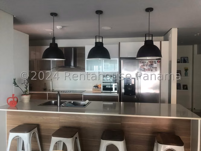 Apartamento Amoblado 2 Recámaras Con Depósito y Jacuzzi | 125 m² | Costa del Este - Imagen 4