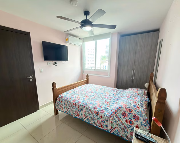 Apartamento amoblado 1 hab con vista a la ciudad! - Imagen 2