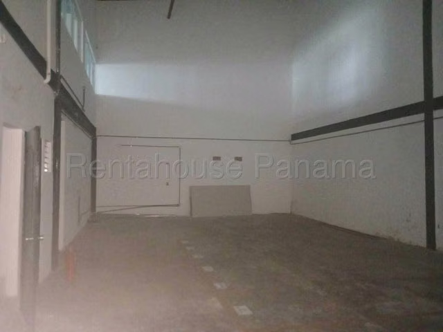 ALQUILER DE LOCAL COMERCIAL EN TOCUMEN