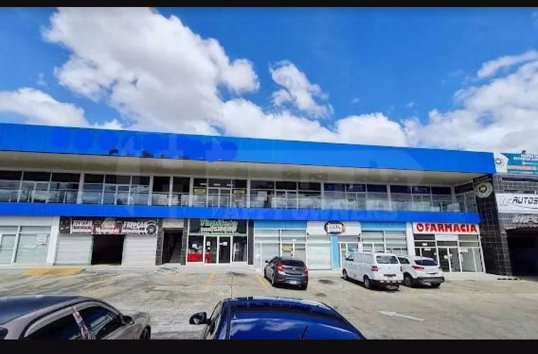 Alquiler de Locales Comerciales en Plaza Roosevelt. LM - Imagen 2