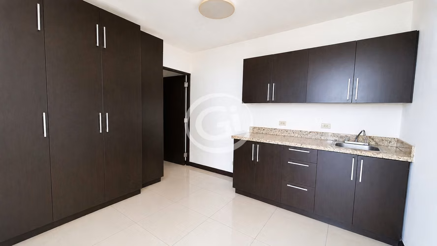 Venta Oficina Amoblada Office One Obarrio a pasos de Calle 50 - Imagen 11