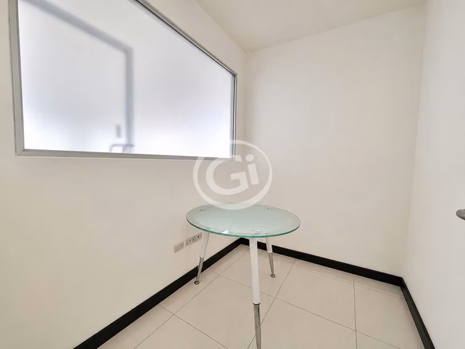 Venta Oficina Amoblada Office One Obarrio a pasos de Calle 50 - Imagen 10