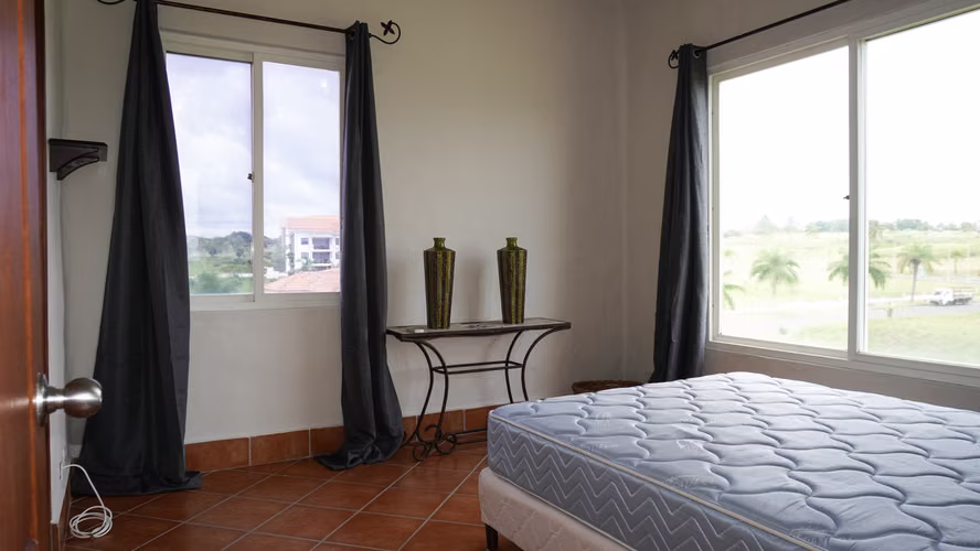 Apartamento de 3 Recámaras en Venta en Vista Mar Golf Community