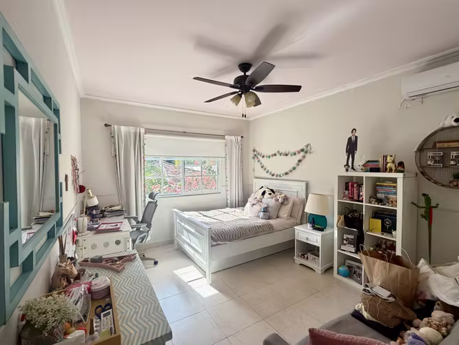 Apartamento en venta con amplio jardín - Costa del Este - Imagen 8
