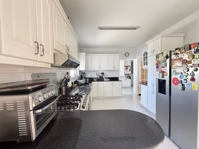 Apartamento en venta con amplio jardín - Costa del Este - Imagen 14