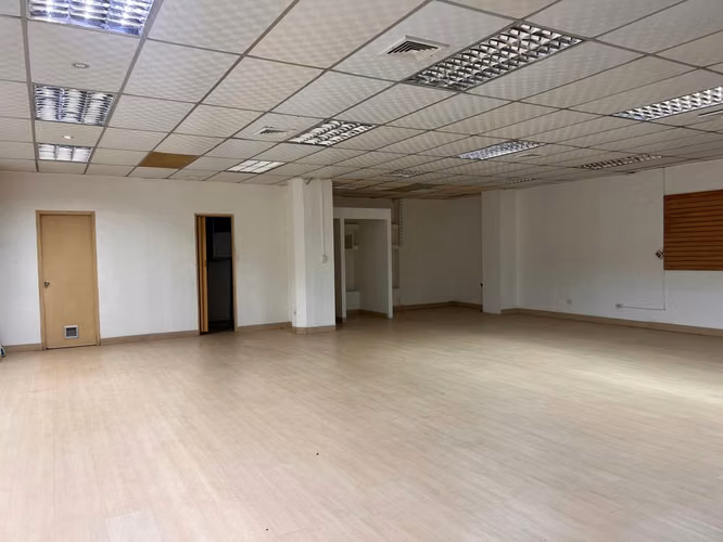 Local Comercial Listo para Ocupar en Plaza Concordia, Vía España
