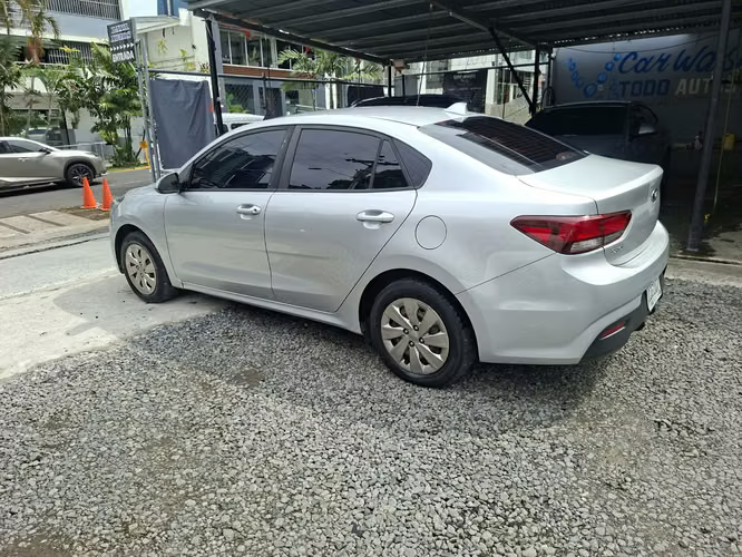 Kia Rio 2018 - Imagen 4