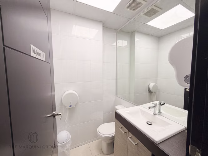 Alquiler de Oficina con Muebles en Sortis Business Tower, Obarrio - Imagen 15