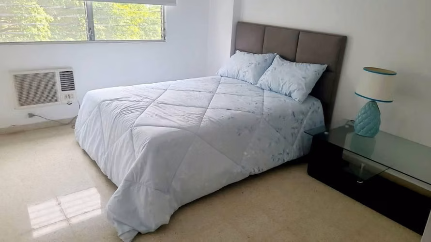 Se Alquila Apto en Marbella - Imagen 5