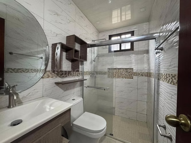 Amplia Casa en Venta en Brisas del Golf – 300 m² | GC - Imagen 10