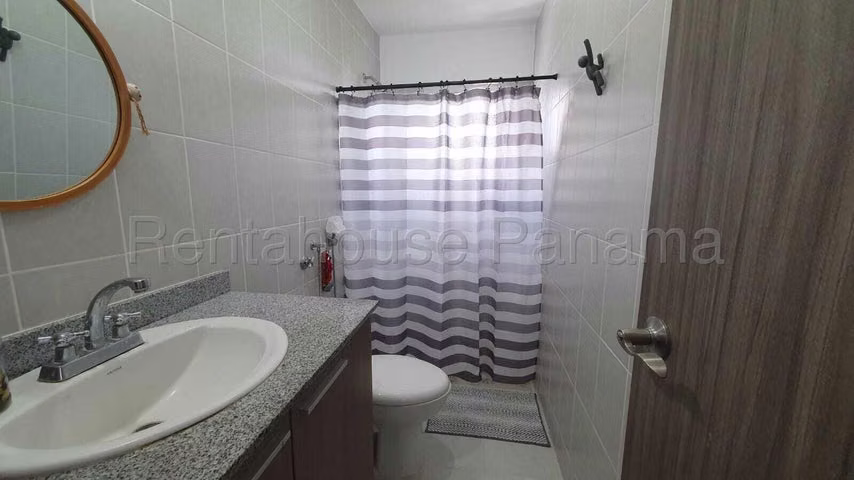 J1896GRR Alquiler de Apartamento en Carrasquilla - Imagen 10