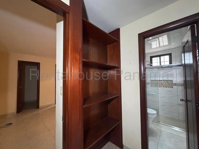 Vendo Casa de 300 m² en Brisas Del Golf 27-1902GG - Imagen 5