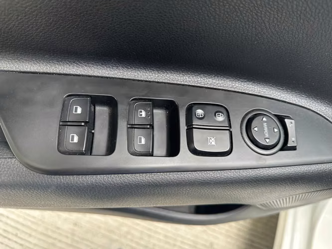 Kia Rio 2024 - Imagen 9