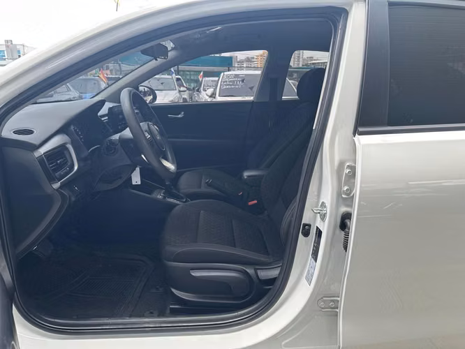 Kia Rio 2024 - Imagen 7