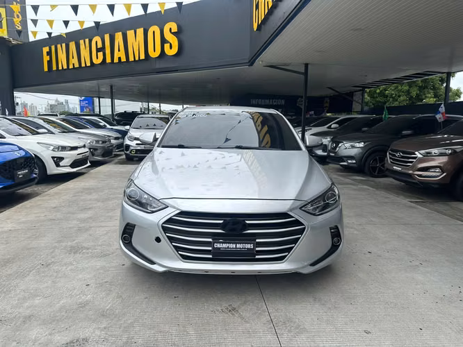 Hyundai Elantra 2017 - Imagen 2