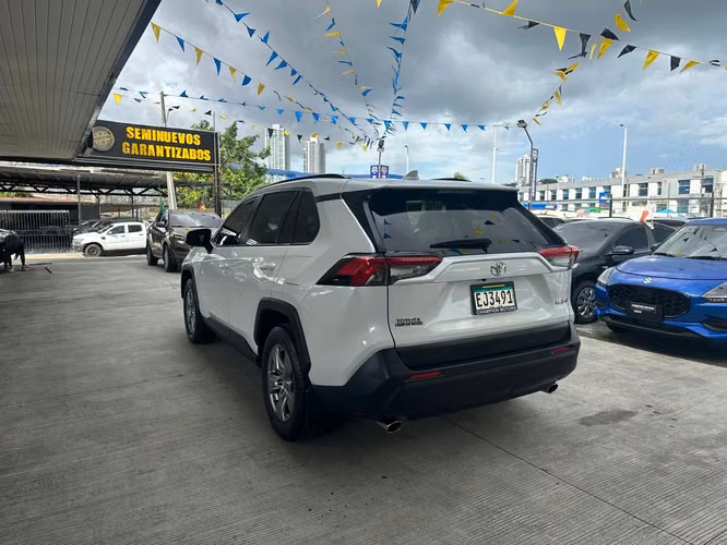 Toyota Rav4 2023 - Imagen 5
