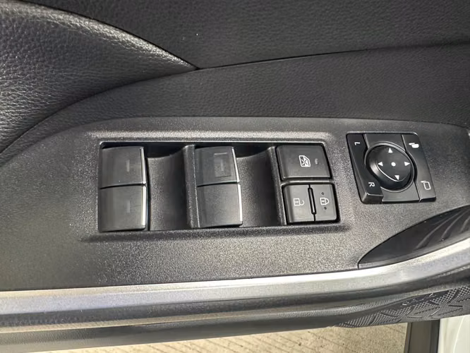 Toyota Rav4 2023 - Imagen 8