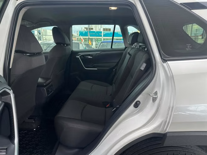 Toyota Rav4 2023 - Imagen 9