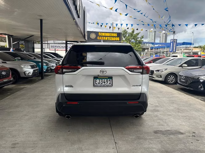 Toyota Rav4 2023 - Imagen 4