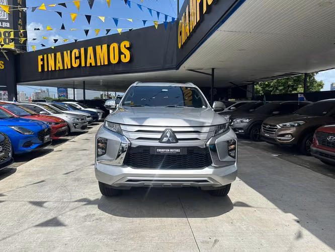 Mitsubishi Montero Sport 2023