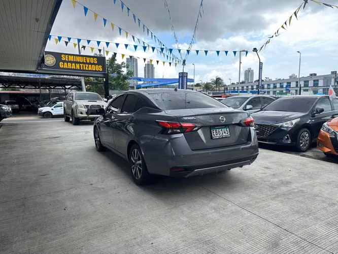 Nissan Versa 2022 - Imagen 6