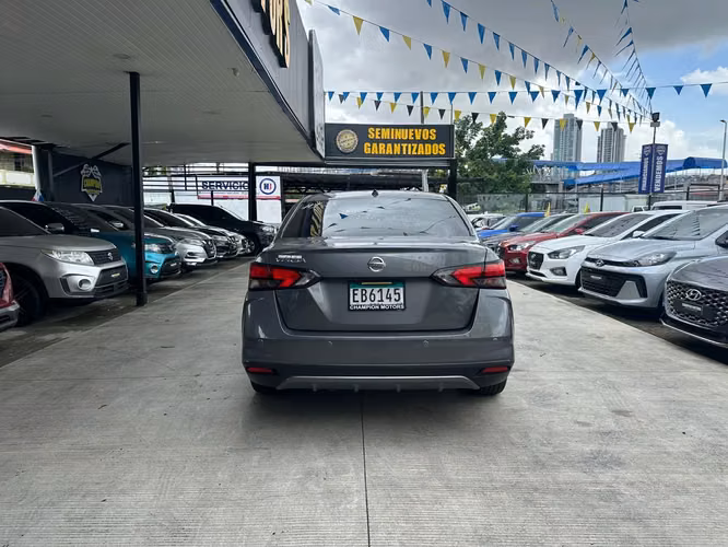Nissan Versa 2022 - Imagen 4