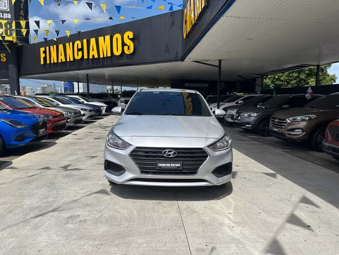 Hyundai Accent 2023 - Imagen 2