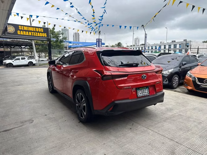 Lexus UX250H 2022 - Imagen 5