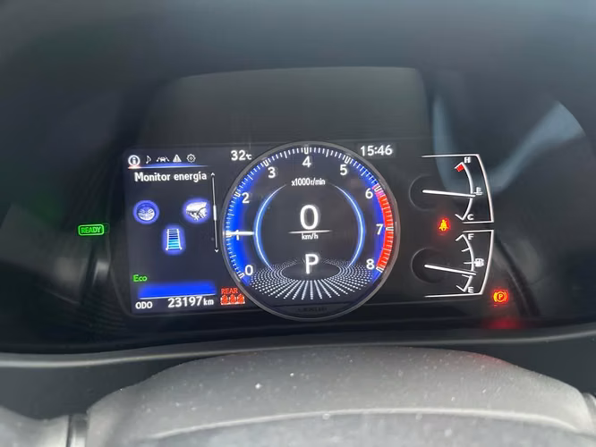 Lexus UX250H 2022 - Imagen 11