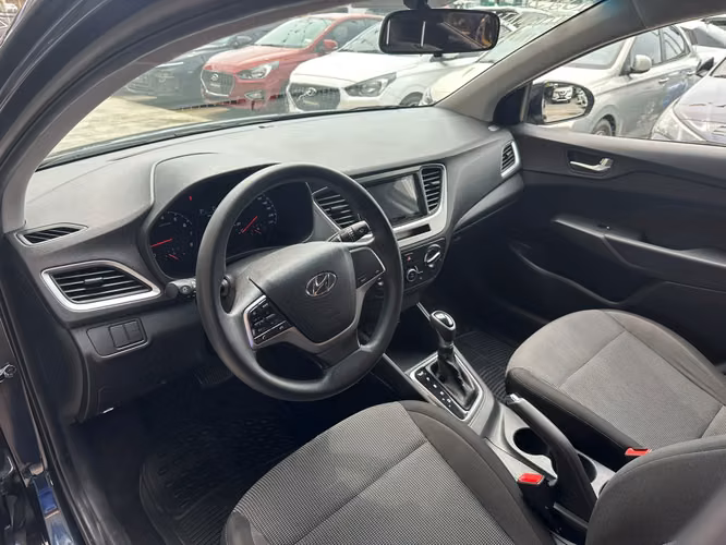 Hyundai Accent 2022 - Imagen 8
