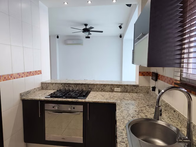ALQUILER DE CASA EN LA ALAMEDA - Imagen 4