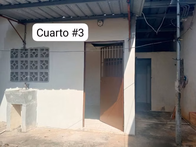 Vendo vivienda multifamiliar en Las Mañanitas - Imagen 5