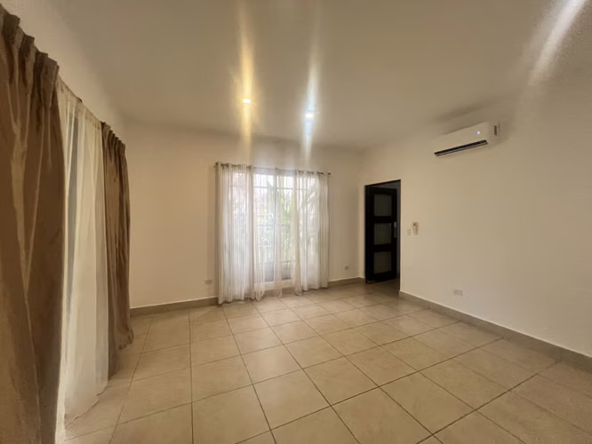 Embassy Club, Vendo de Casa Modelo Abassador Clayton, Panamá JC - Imagen 3