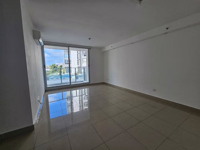  APARTAMENTO REMODELADO FRENTE AL PARQUE OMAR – 83 m² - Imagen 5