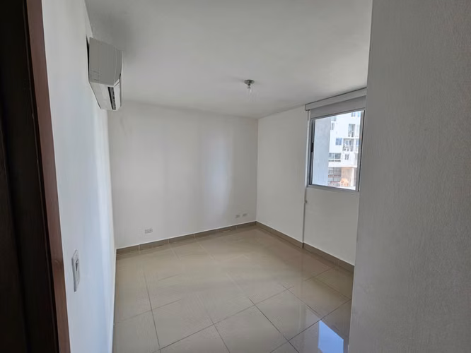  APARTAMENTO REMODELADO FRENTE AL PARQUE OMAR – 83 m² - Imagen 18