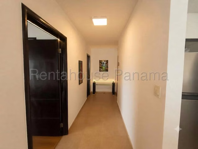 Alquiler de apartamento amoblado en Ave. Balboa - Imagen 10