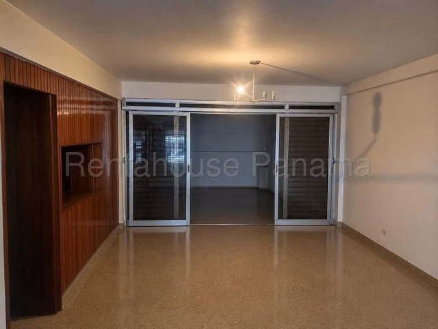 Casa en venta en Villa Soberanía 27LRL1905