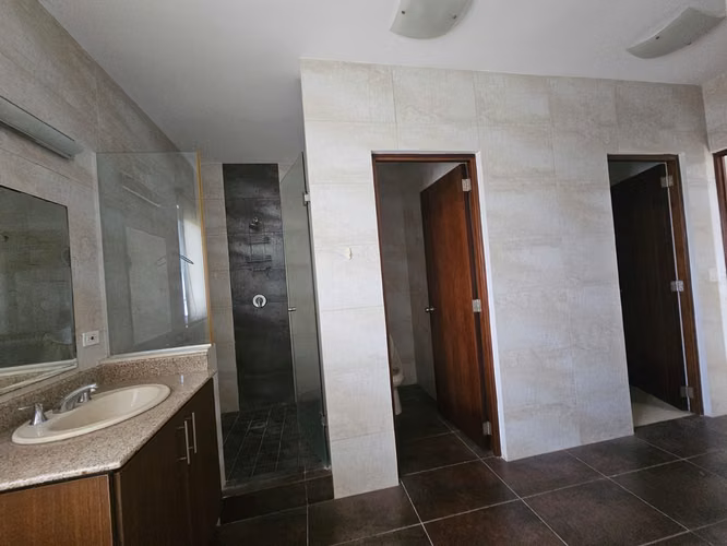 APARTAMENTO FRENTE AL MAR EN VENTA – PH LAS OLAS