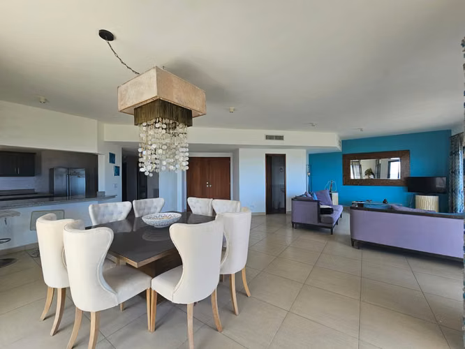 APARTAMENTO FRENTE AL MAR EN VENTA – PH LAS OLAS