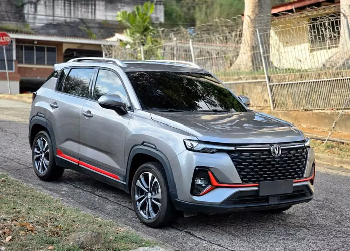 Changan CS35 Plus 2025 Automático 18mil km ¡¡OFERTA!! - Imagen 2