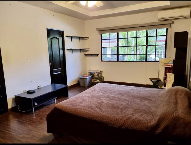 ALBROOK  Una Casa con el Encanto de Vivir Rodeado de Verde - Imagen 18